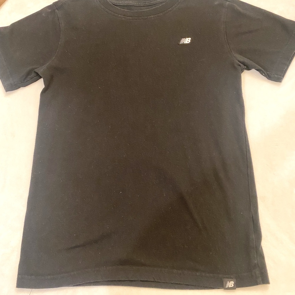 Size small new balance shirt